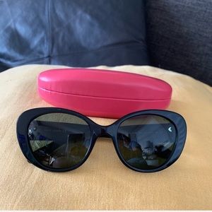 Kate Spade Sunglasses with Pink Case 🕶
